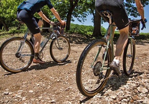 gravel bike travelling gravel bike travelling